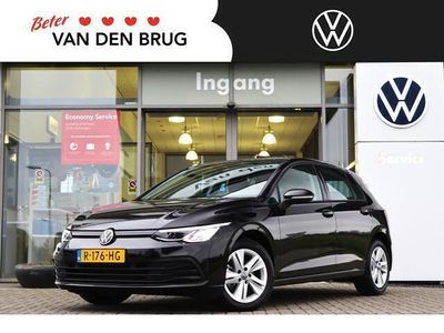 tweedehands VW Golf VIII 1.0 TSI 110pk Life Business | Winterpakket | Multi-media pakket | Sportstoelen | Stoelen + stuurwiel verwarmd | Keyless start Extra garantie tot 100.000 km of 16/9/2026