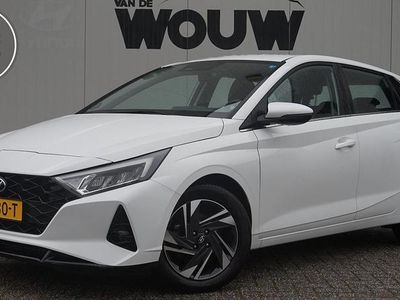 Wit Occasion 2023 Hyundai i20 Comfort Hatchback | € 20.895 (Eerlijke prijs)