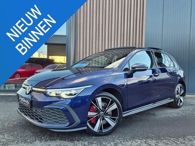 Blauw Gebruikt 2022 VW Golf VIII GTE Hatchback | € 25.499 (Eerlijke prijs)