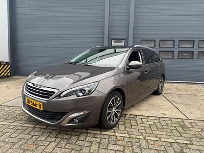 Occasion Peugeot 308 SW Premium 131 PK (96 kW) 2016 Grijs (metallic) Stationwagen