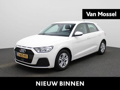 Wit Gebruikt 2023 Audi A1 Sportback Proline Hatchback | € 21.745 (Eerlijke prijs)