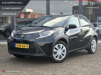 Zwart Occasion 2024 Toyota Aygo X Play SUV | € 19.450 (Eerlijke prijs)