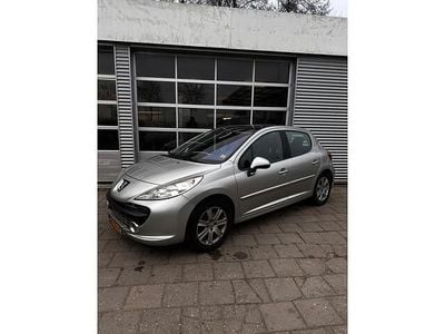 Grijs Occasion 2007 Peugeot 207 Hatchback | € 999 (Goede deal)