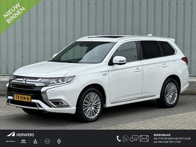 Silky white p Gebruikt 2018 Mitsubishi Outlander P-HEV Instyle SUV | € 20.435 (Eerlijke prijs)