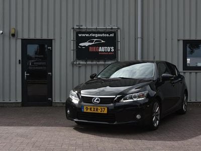 Lexus CT200h