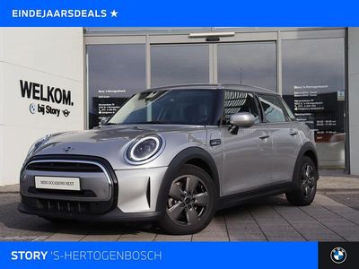 Grijs Gebruikt 2023 Mini Cooper Classic Hatchback | € 25.450 (Eerlijke prijs)