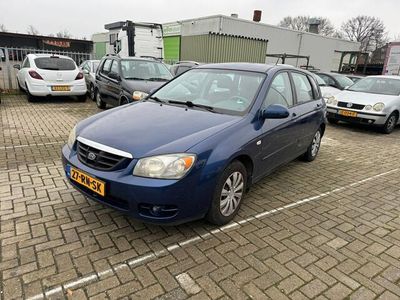 tweedehands Kia Cerato 1.6-16V LX 5 deurs airco