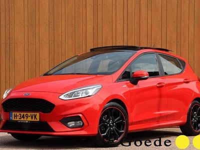 Rood Occasion 2020 Ford Fiesta ST-Line Hatchback | € 15.940 (Iets duurder)