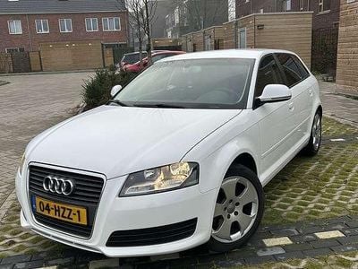 Wit Gebruikt 2009 Audi A3 Attraction Stationwagen | € 4.450 (Eerlijke prijs)