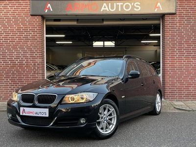 Zwart Gebruikt 2010 BMW 318 Executive Stationwagen | € 10.450