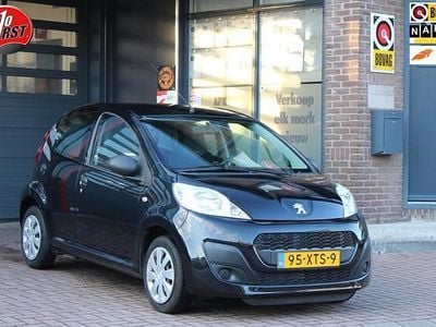 Zwart Occasion 2012 Peugeot 107 Access Hatchback | € 4.450 (Goede deal)