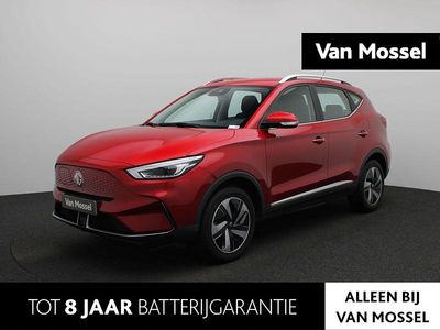 Rood, metallic lak Gebruikt 2023 MG ZS Comfort Sedan | € 19.900 (Eerlijke prijs)