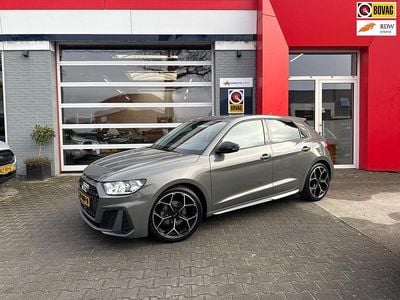 Grijs Occasion 2019 Audi A1 S-Line SUV | € 17.450 (Iets duurder)