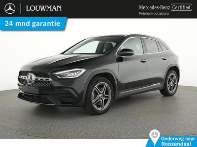 Donker 191 kosmoszwart metallic Occasion 2022 Mercedes GLA250 AMG SUV | € 39.945 (Iets duurder)