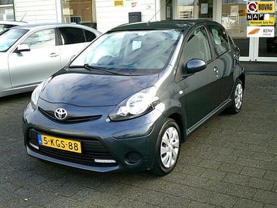 tweedehands Toyota Aygo 1.0 VVT-i Aspiration (5-drs./AIRCO)