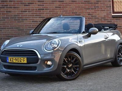 Grijs Occasion 2017 Mini ONE Business Hatchback | € 15.949 (Eerlijke prijs)