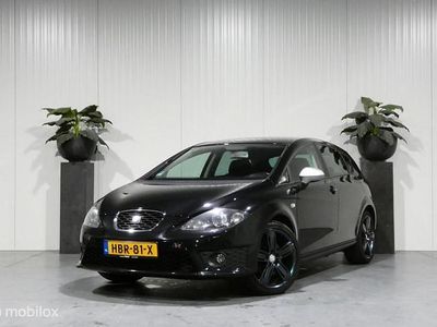 Zwart Occasion 2011 Seat Leon FR Hatchback | € 7.750 (Duur)