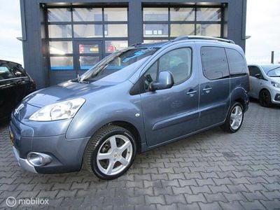 Grijs Gebruikt 2012 Peugeot Partner Tepee Family MPV | € 6.950 (Iets duurder)