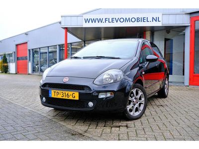Occasion Fiat Punto 101 PK (74 kW) 2018 Zwart Hatchback
