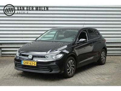 Zwart Gebruikt 2024 VW Polo Edition Hatchback | € 21.950 (Eerlijke prijs)