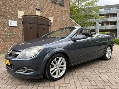 tweedehands Opel Astra Cabriolet TwinTop 1.8 140 PK Cosmo Halfleer/Clima/Windscherm