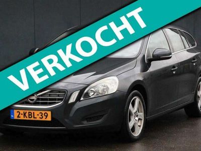 tweedehands Volvo V60 1.6 D2 Momentum Navigatie/Parkeersensor v,a/Lmv 17