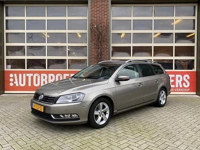 Bruin Gebruikt 2014 VW Passat Edition Stationwagen | € 6.450 (Goede deal)