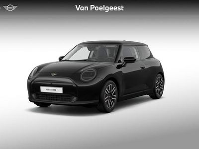Midnight black ii Nieuw 2025 Mini Cooper Classic Hatchback | € 35.500 (Eerlijke prijs)