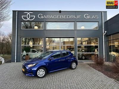 Blauw Gebruikt 2023 Toyota Yaris Hybrid Active Hatchback | € 19.950 (Goede deal)