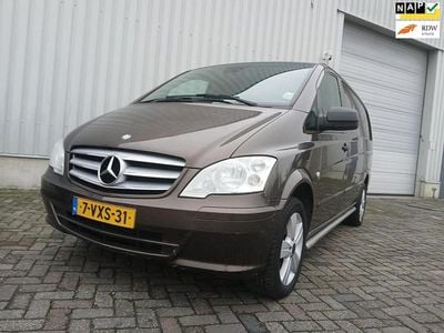 Bruin (metallic) Gebruikt 2012 Mercedes 320 Sedan | € 4.495 (Super prijs)