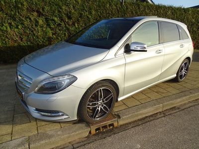 tweedehands Mercedes B180 AMBITION-Automaat-Navi-Cruise-PDC-Blth