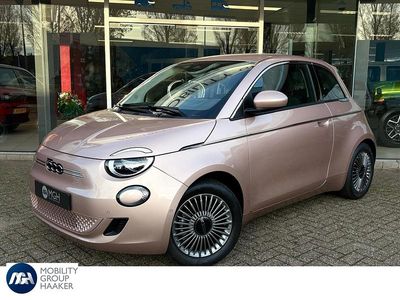 Nieuw Fiat 500e La Prima 86 kW (118 PK) 2025 Rood Hatchback