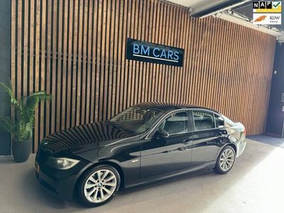 tweedehands BMW 325 3-SERIE i Dynamic Executive [bj 2005] Clima|Groot scherm