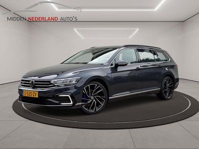 Grijs Gebruikt 2021 VW Passat GTE Stationwagen | € 22.450 (Goede deal)