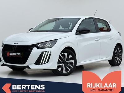 Wit Occasion 2026 Peugeot 208 Active Hatchback | € 17.495