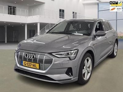 Grijs Gebruikt 2019 Audi e-tron Advanced Plus SUV | € 26.500 (Super prijs)