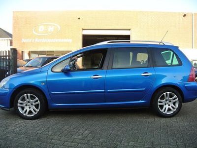 tweedehands Peugeot 307 SW 1.6 16V Premium airco 7 persoons trekhaak nieuwe apk inruil mogelijk nap