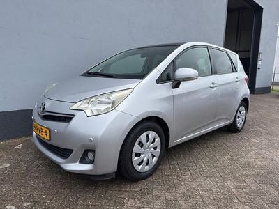 Grijs Occasion 2011 Toyota Verso-S MPV | € 6.950 (Eerlijke prijs)