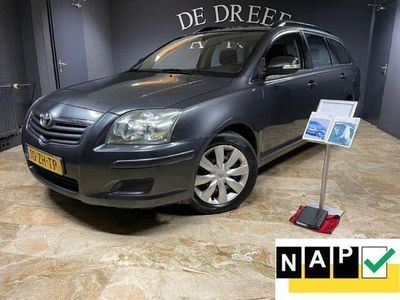 tweedehands Toyota Avensis Verso 2.0 D-4D-F Terra