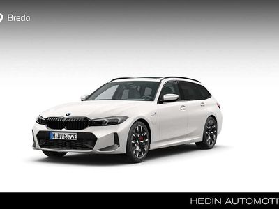 Wit Nieuw 2025 BMW 330e Comfort Edition Stationwagen | € 73.583 (Eerlijke prijs)