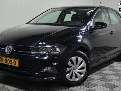 Zwart (metallic) Gebruikt 2018 VW Polo Comfortline Hatchback | € 12.500 (Eerlijke prijs)