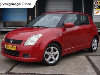 Rood Occasion 2005 Suzuki Swift Exclusive Hatchback | € 2.495 (Eerlijke prijs)