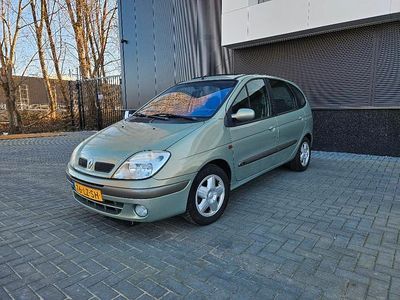 Gebruikt 2003 Renault Scénic MPV | € 998 (Eerlijke prijs)