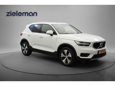 Wit Occasion 2020 Volvo XC40 Momentum SUV | € 19.845 (Super prijs)