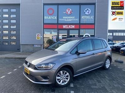 Grijs Occasion 2014 VW Golf Sportsvan Highline MPV | € 10.250 (Eerlijke prijs)