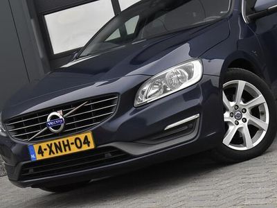Blauw Occasion 2014 Volvo V60 Momentum Stationwagen | € 5.750 (Eerlijke prijs)