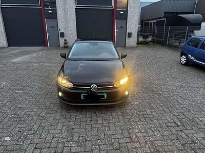 Zwart Occasion 2018 VW Polo Comfortline Hatchback | € 13.000 (Eerlijke prijs)