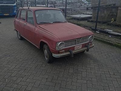 Gebruikt 1972 Renault R6 Hatchback | € 995