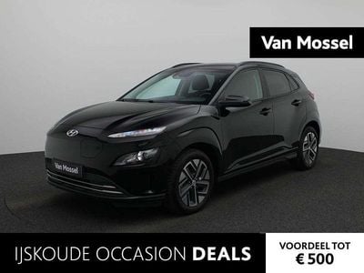 Donker zwart Gebruikt 2023 Hyundai Kona SUV | € 18.900 (Super prijs)