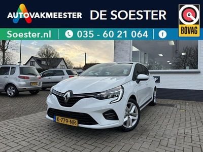 Wit Occasion 2021 Renault Clio V Zen Hatchback | € 12.750 (Eerlijke prijs)